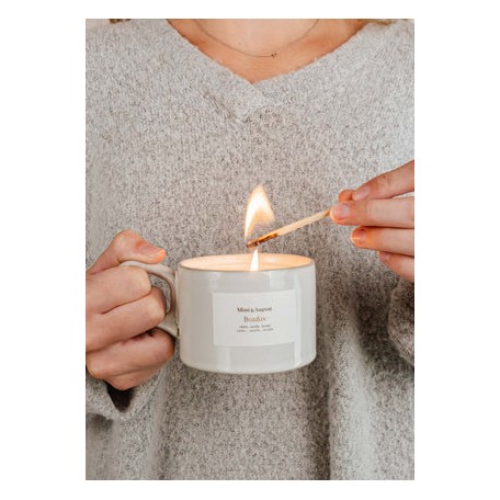 Bonfire 100% Soya reusable candle - Mimi & AugustThe Little Christmas Box - Mimi & August